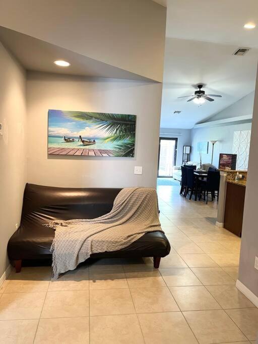 Debbie'S 3-Bedroom Apartment In A Duplex Cabo Coral Exterior foto