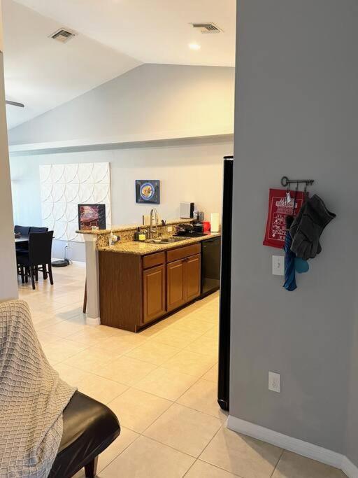 Debbie'S 3-Bedroom Apartment In A Duplex Cabo Coral Exterior foto